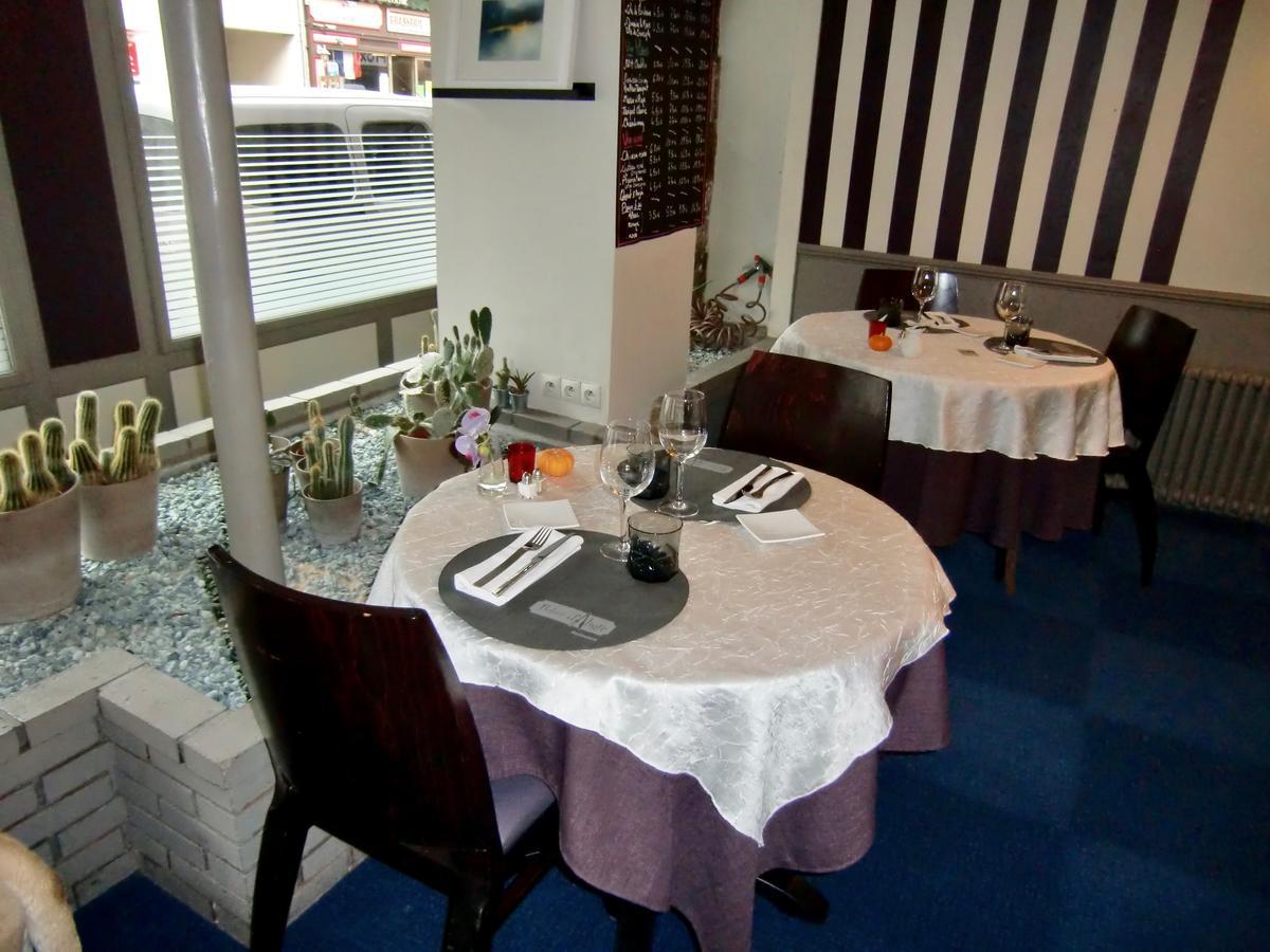 Logis Hotel-Restaurant Le Relais D'Aligre Châteauneuf-en-Thymerais Exteriör bild
