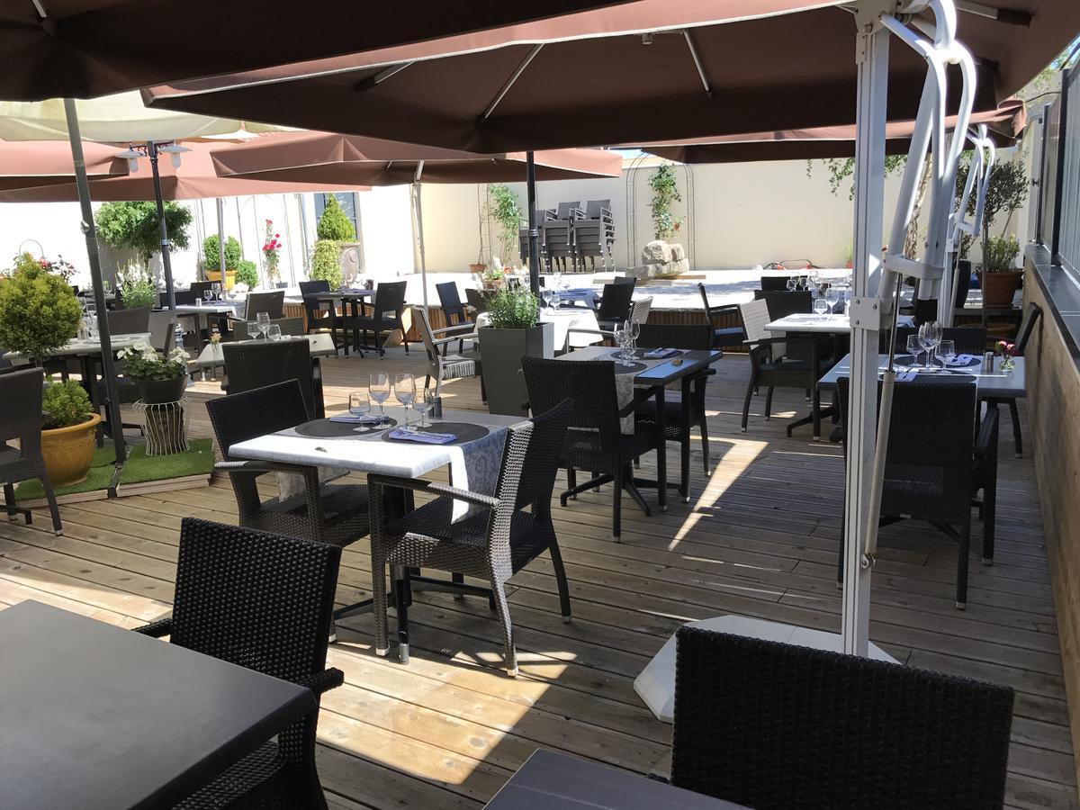 Logis Hotel-Restaurant Le Relais D'Aligre Châteauneuf-en-Thymerais Exteriör bild